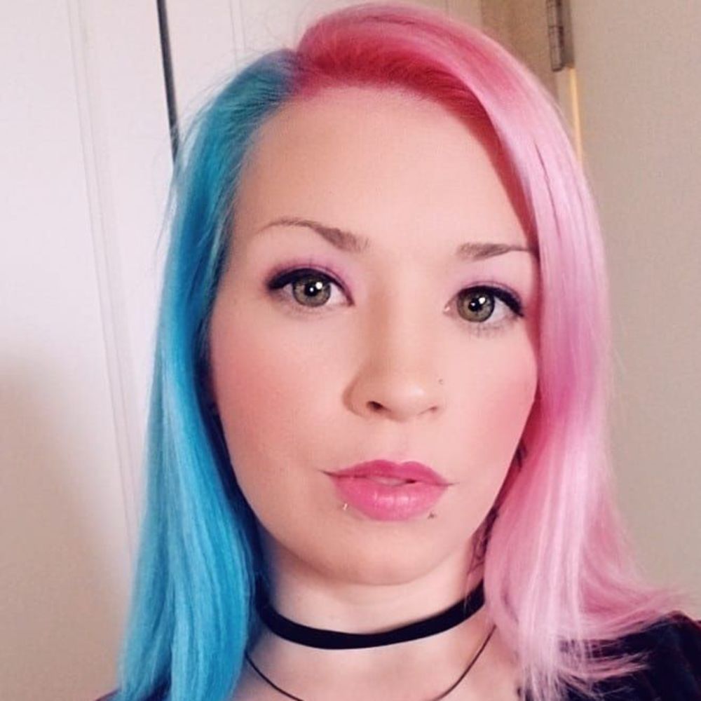 Meet your Posher, Kayla